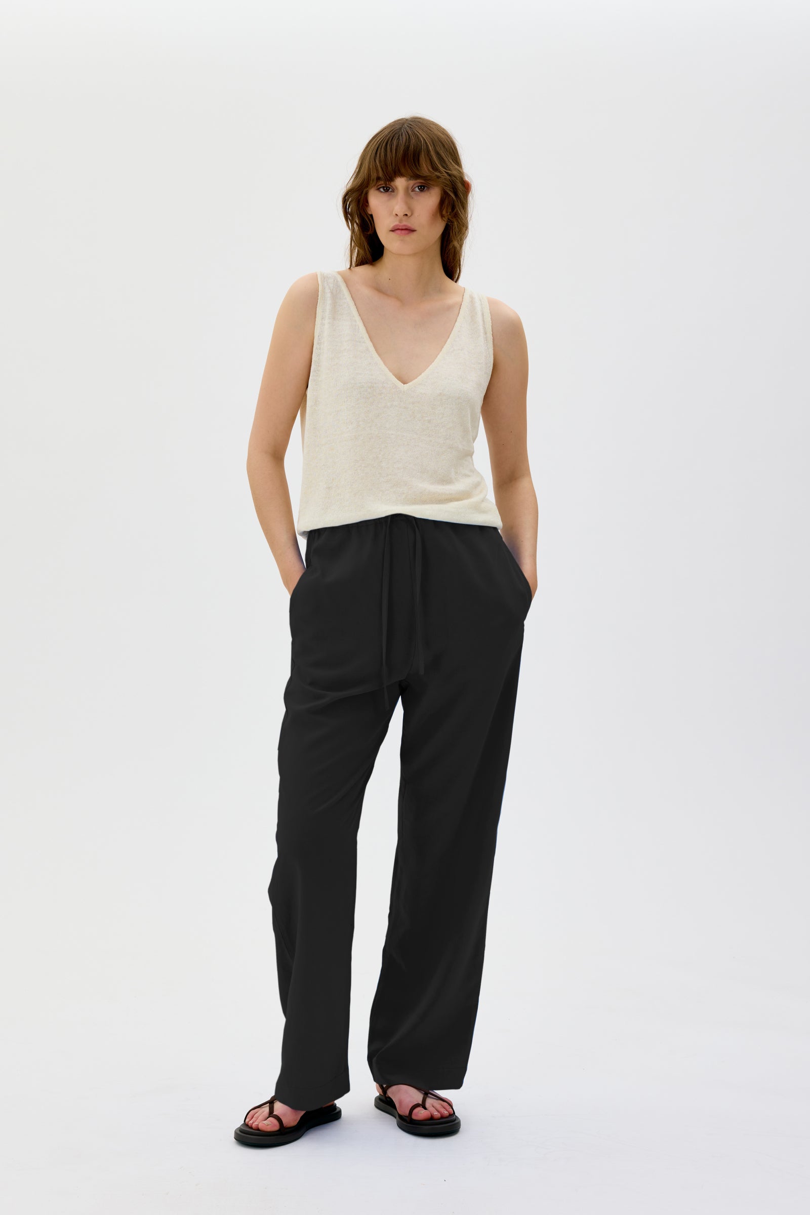 Ani Light Tencel Trousers - Black