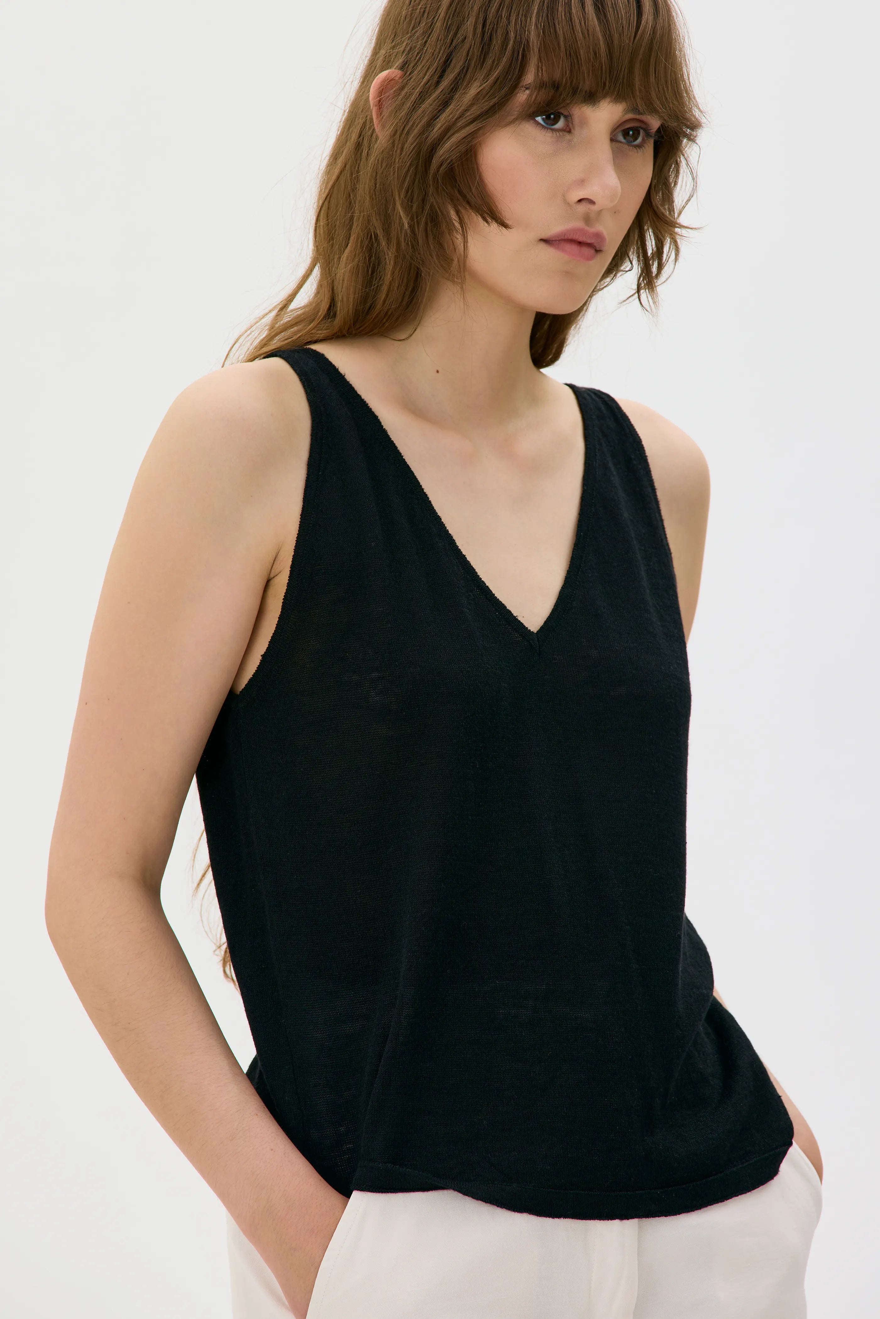 Delia Silk Linen Top - White
Delia topp i Silke och Lin - Vit