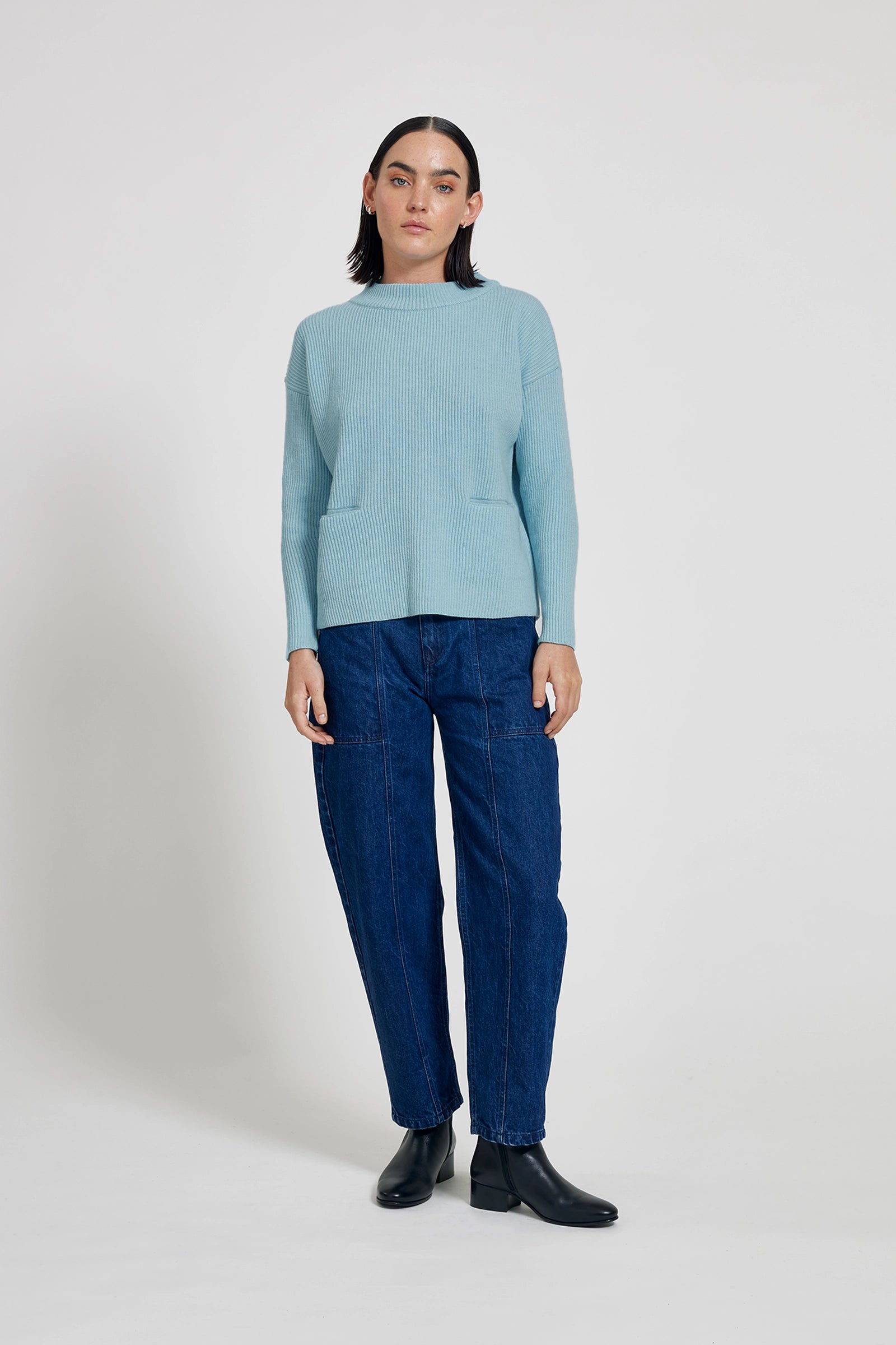 Helga Ribbstickad Ulltröja Med Fickor - Aqua melange