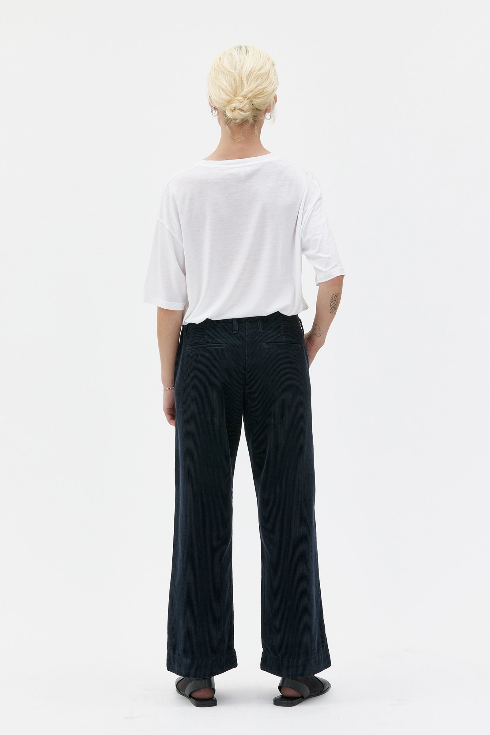 Lail Croppad Byxa I Manchester - Ink Blue