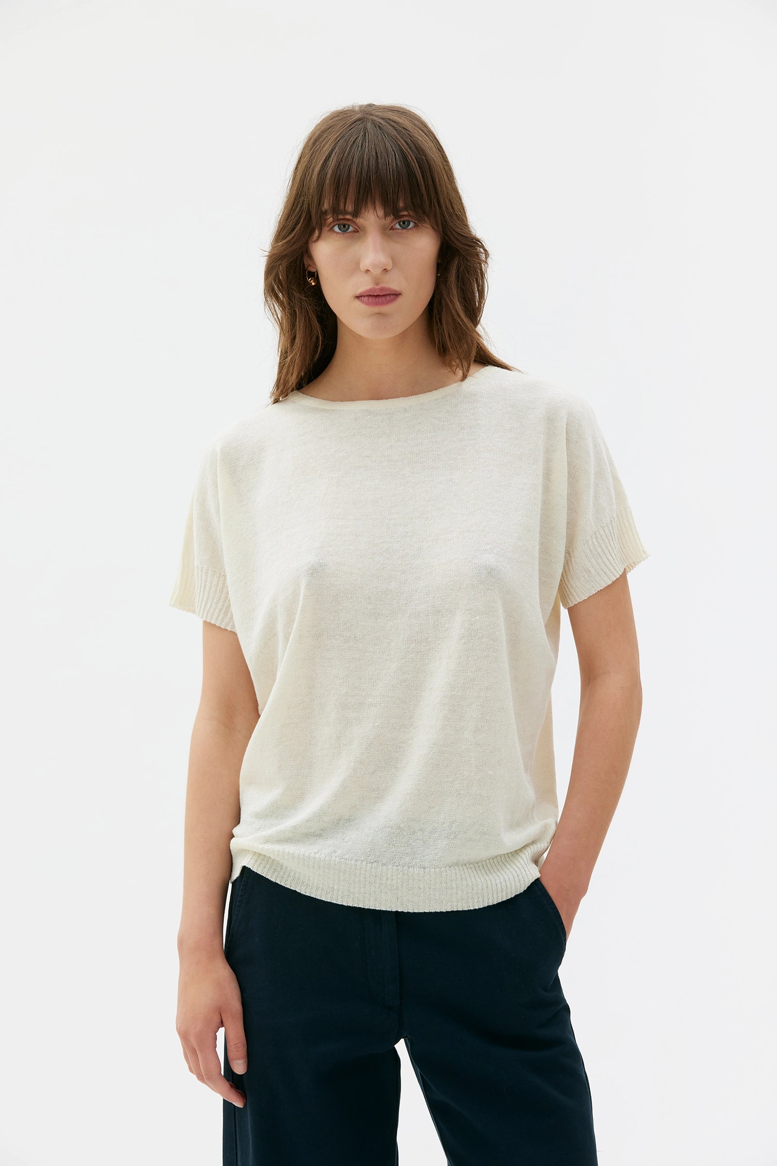 Sirus Silk Linen Dolman Sleeve Top – White
Sirus Topp i Silke och Lin med Dolmanärm - Vit