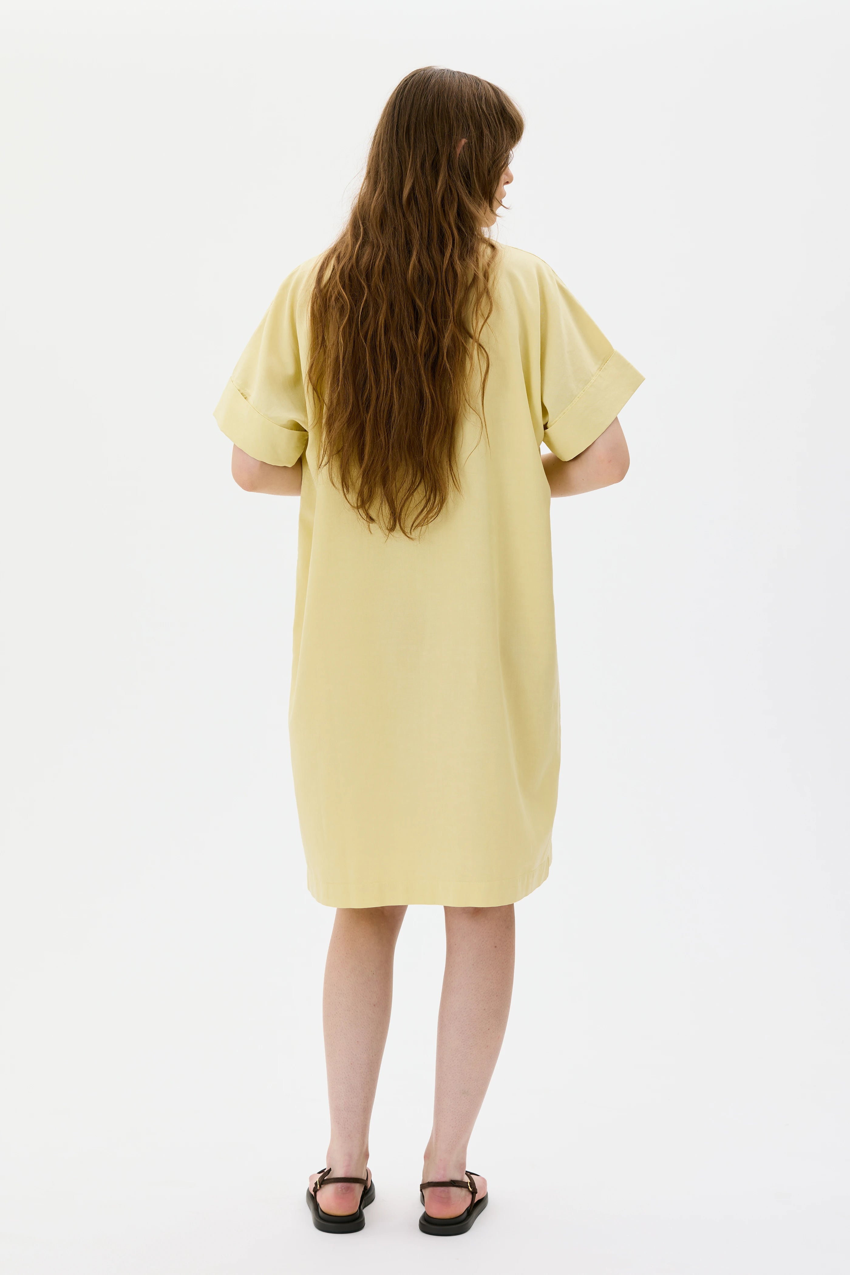 Inse Tencel Organic Cotton Linen Dress - Sulphur Yellow
Inse klänning i Tencel, ekologisk bomull och Linne - ljusgul