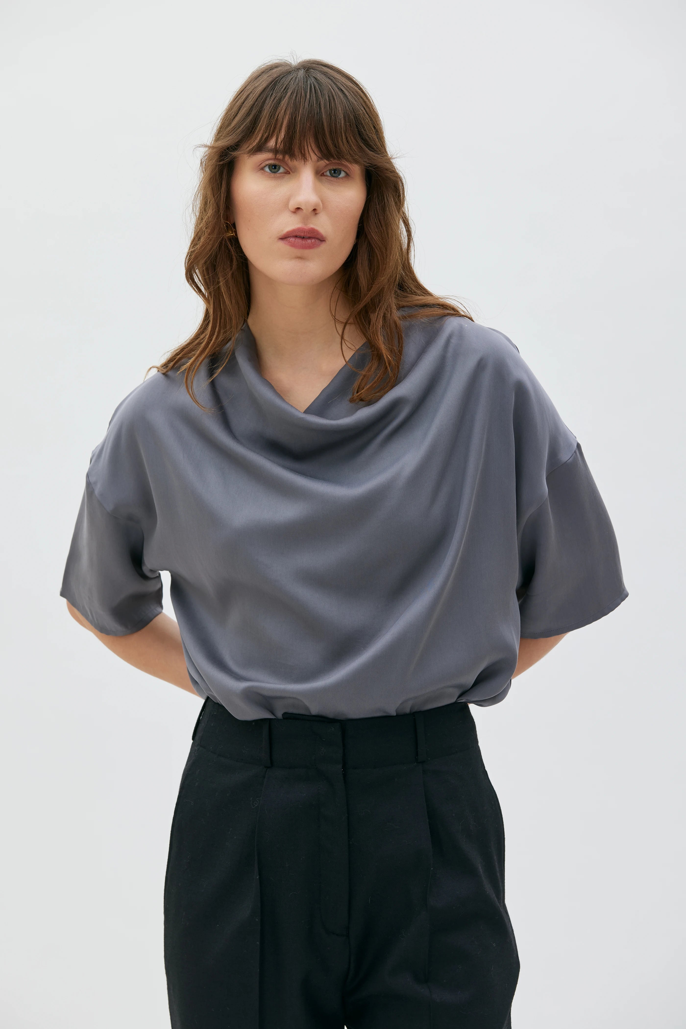 Amita Topp I Satin Tencel - Grey Slate
