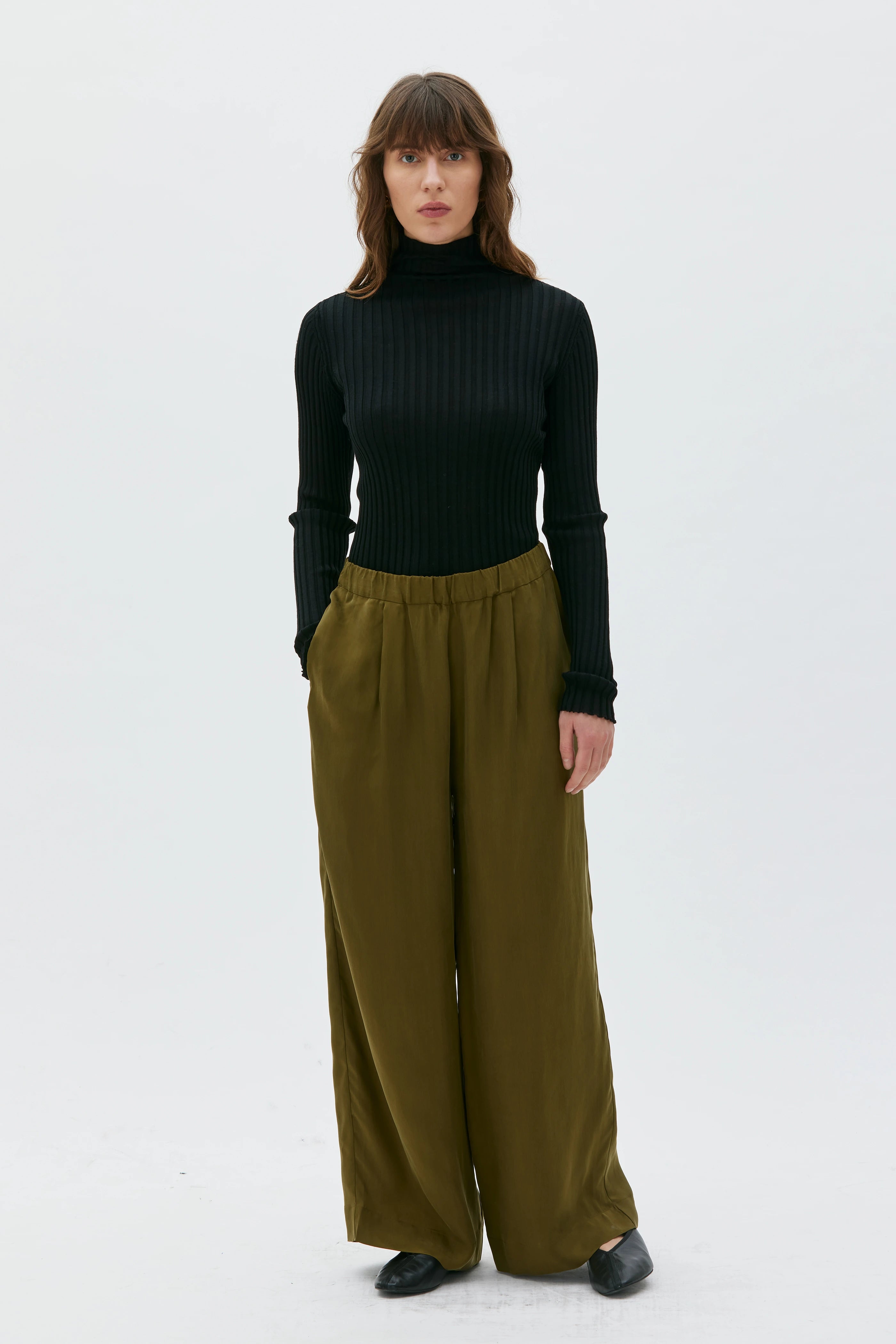 Arvi Ribbed Fine Merino Wool Mock Neck Top - Black