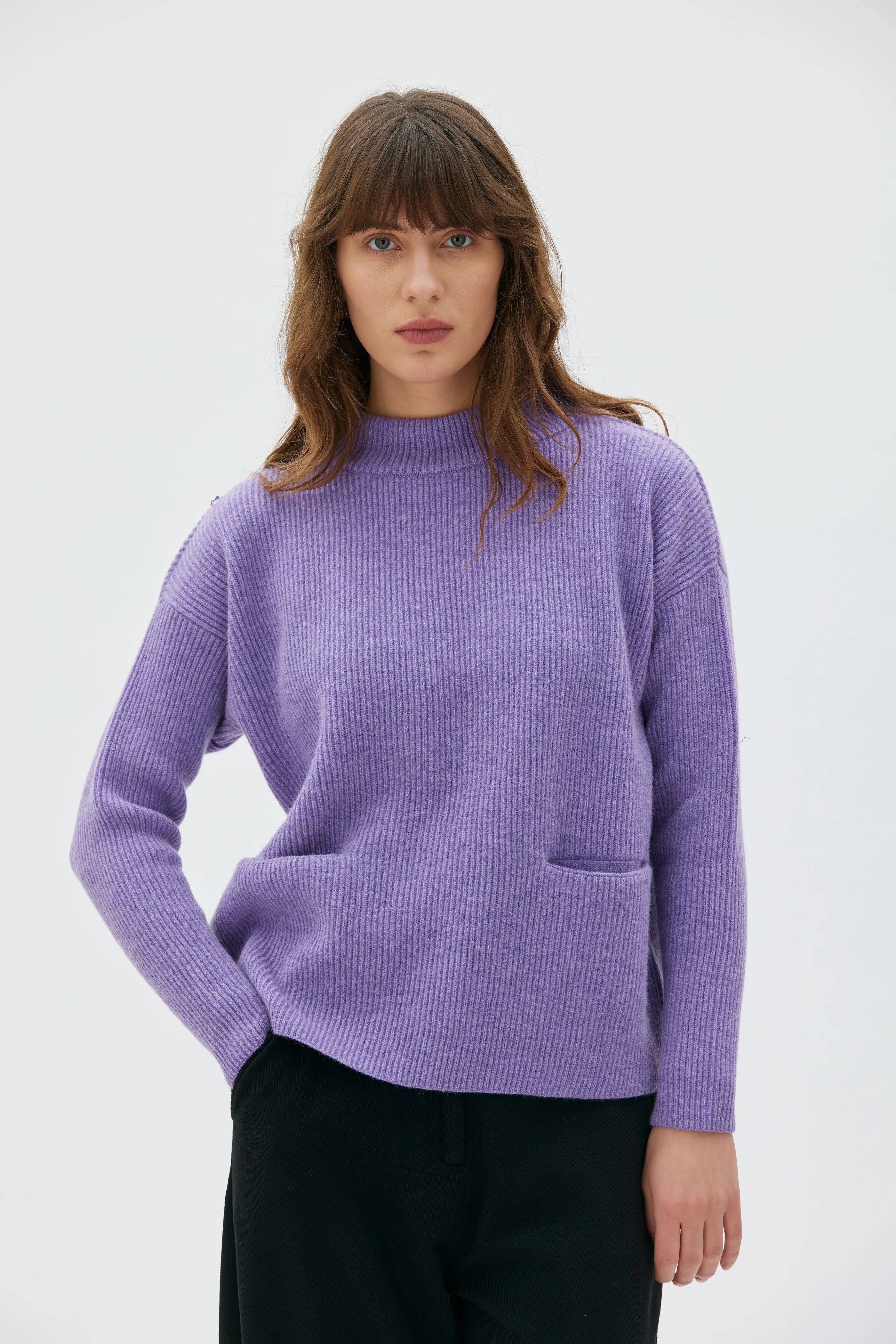 Helga Ribbstickad Ulltröja Med Fickor - Lilac