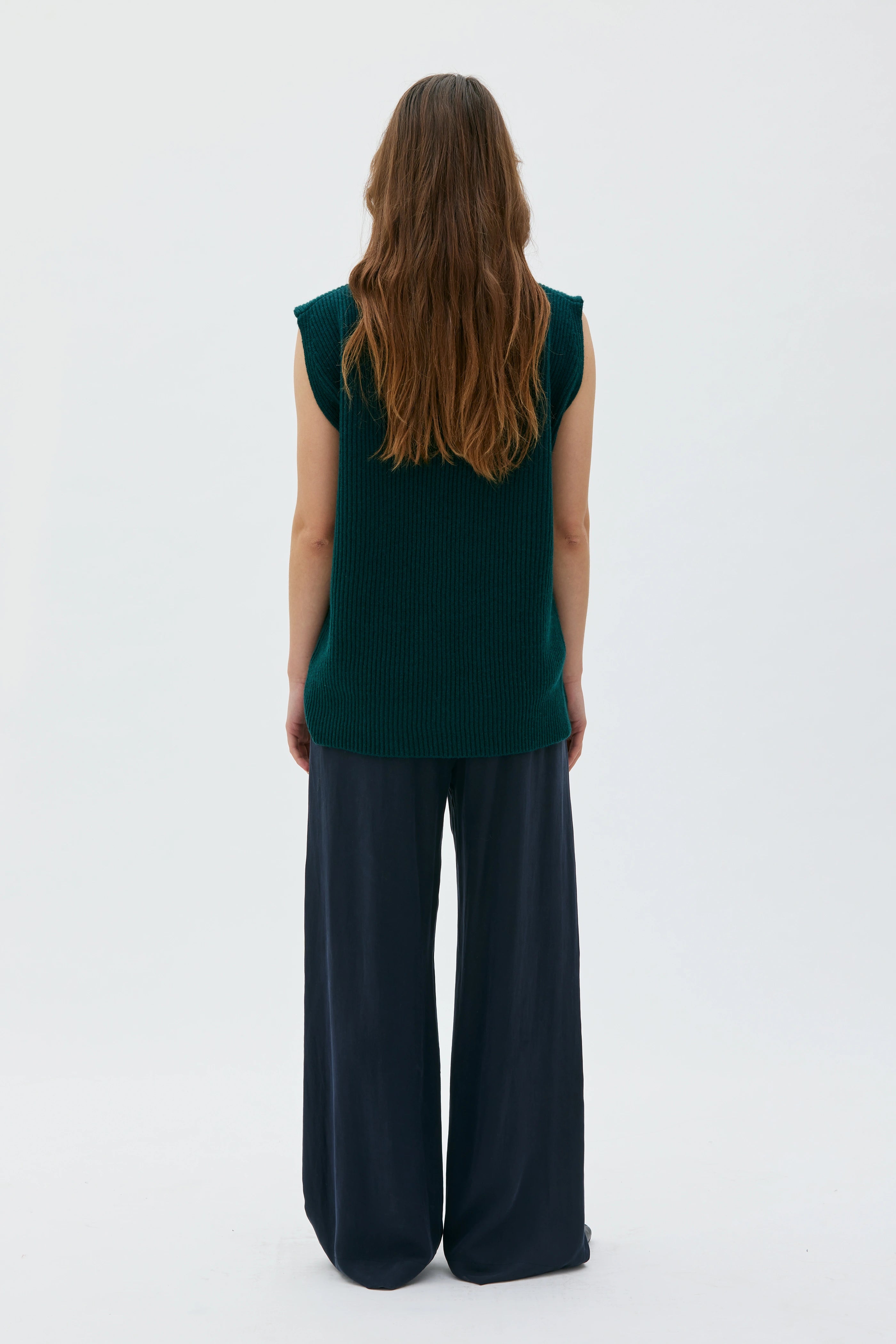 Vani Väst I Lammull - Dark Pine Green