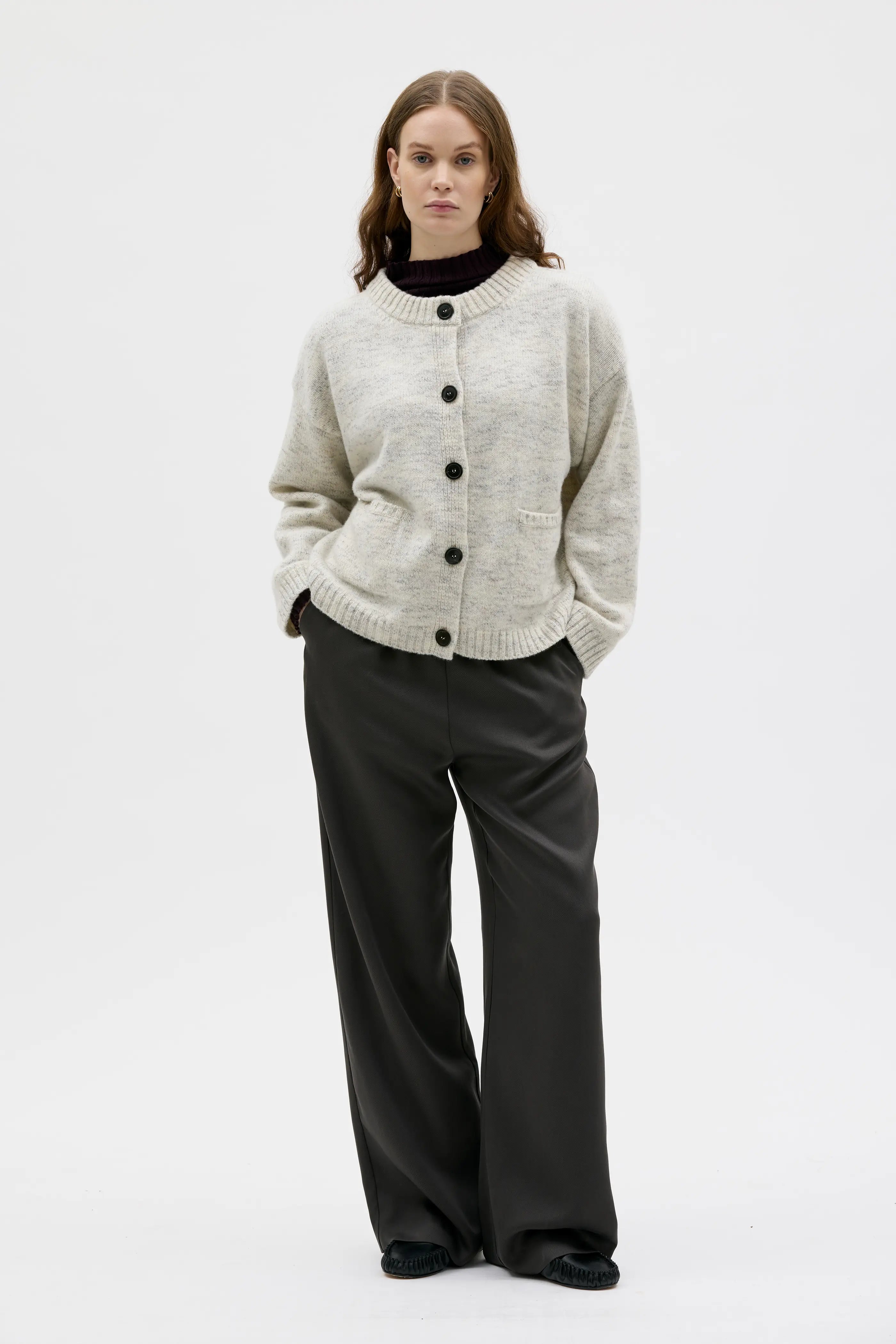 Umi Grovstickad Kofta i Mjuk Ull - White Grey