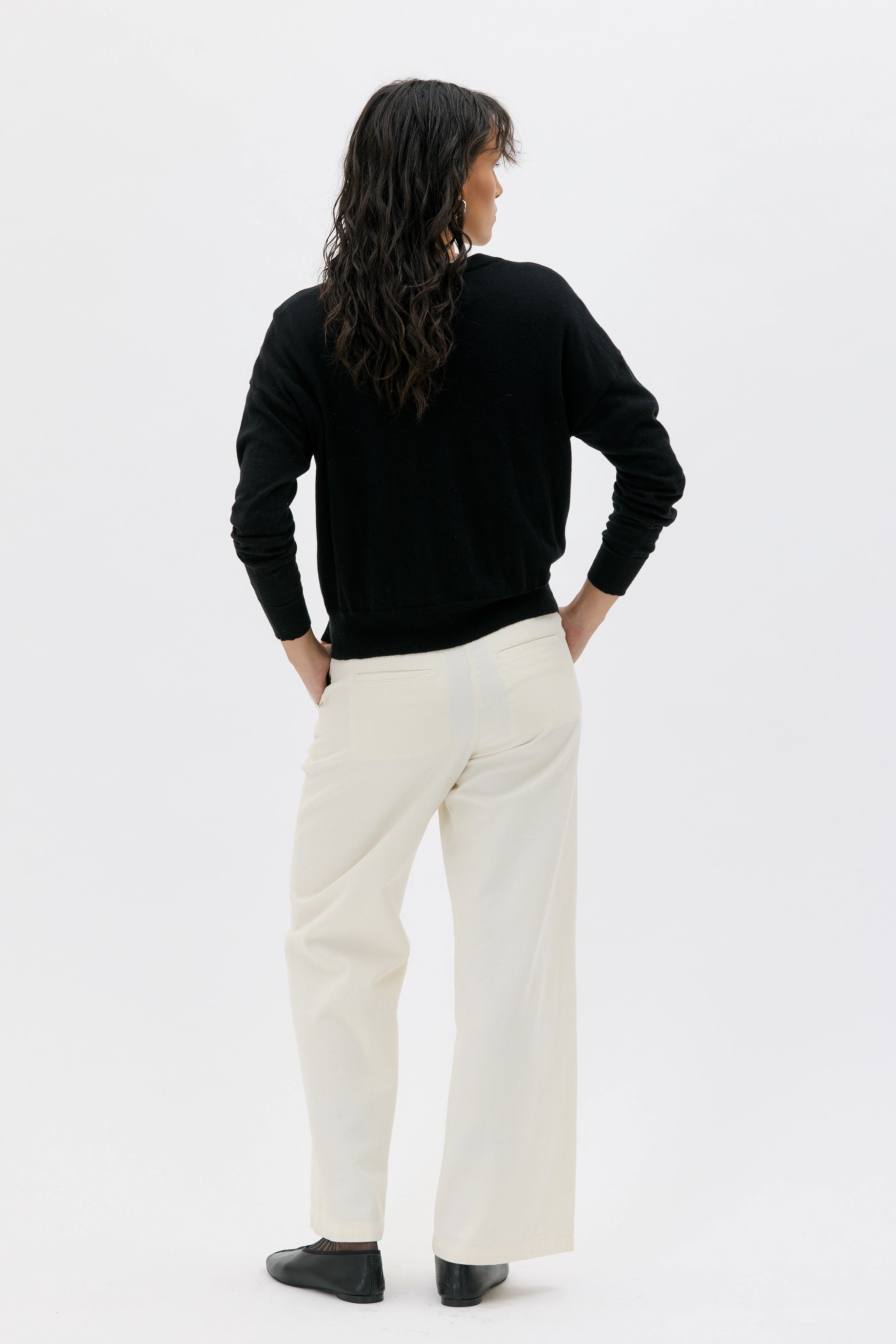 Hari Stickad Tröja I Ekologisk Bomull, Silke Och Kashmir - Black