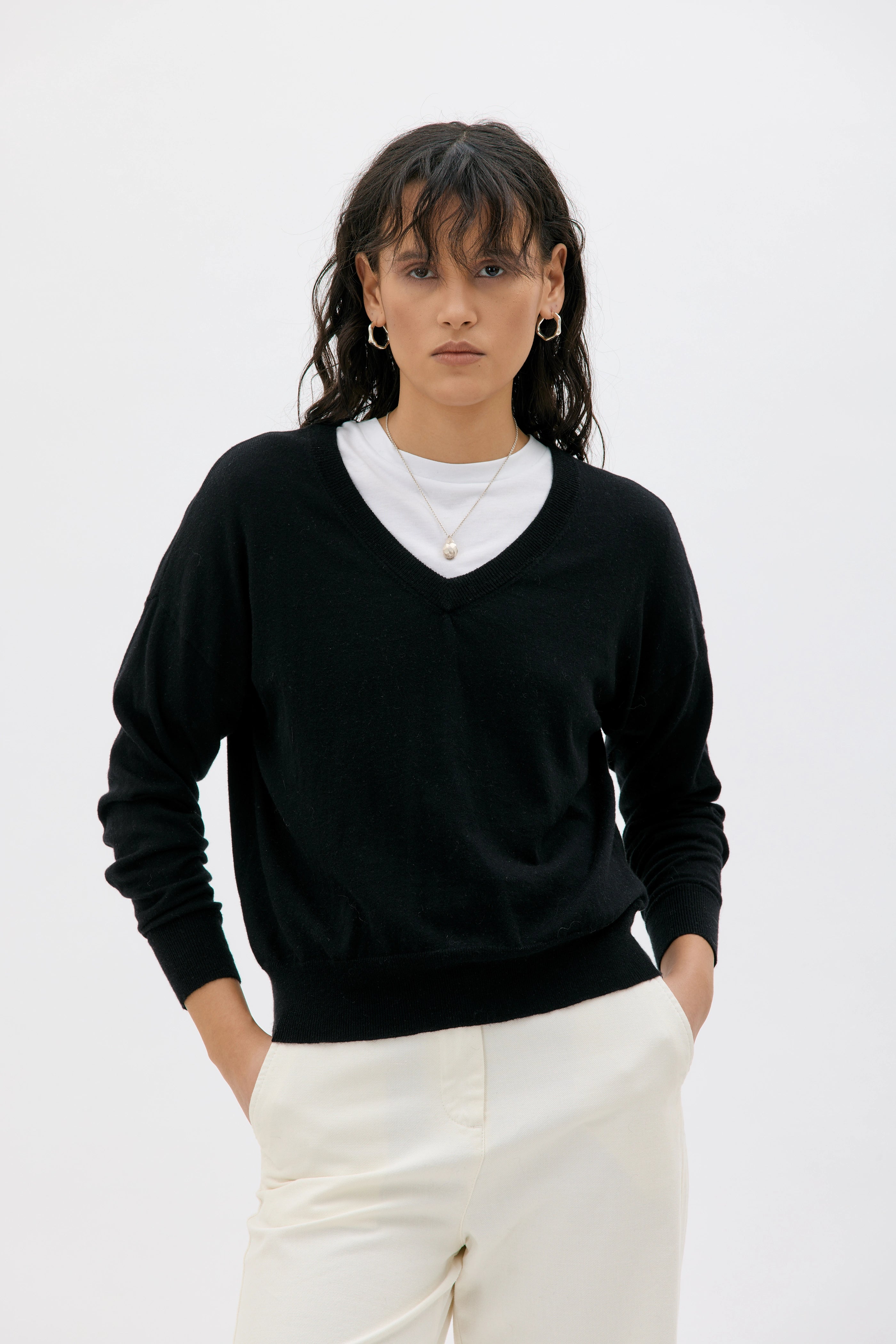 Hari Stickad Tröja I Ekologisk Bomull, Silke Och Kashmir - Black