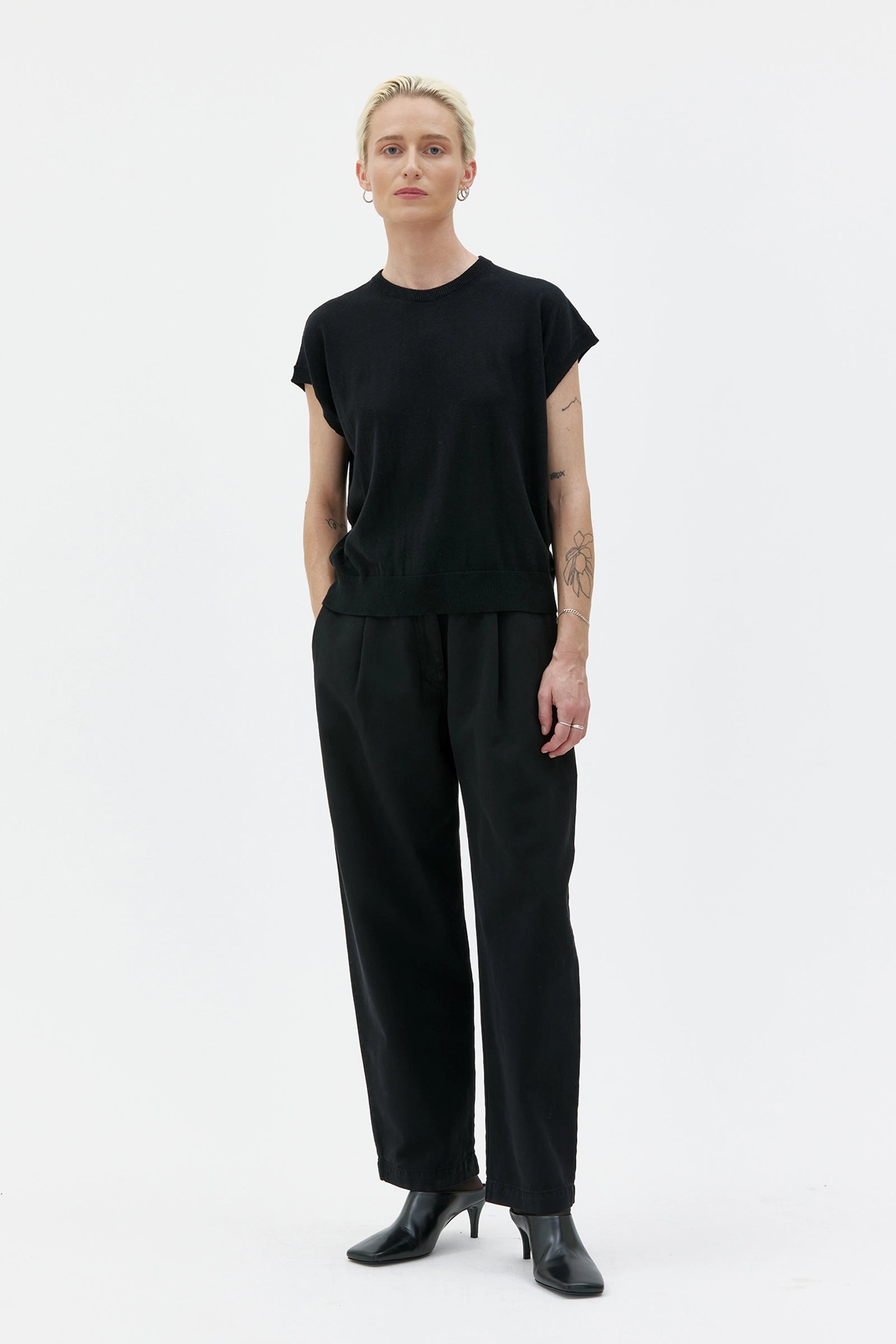 Lace Boxy Fine Knit Top In Organic Hemp And Supima Cotton - Black