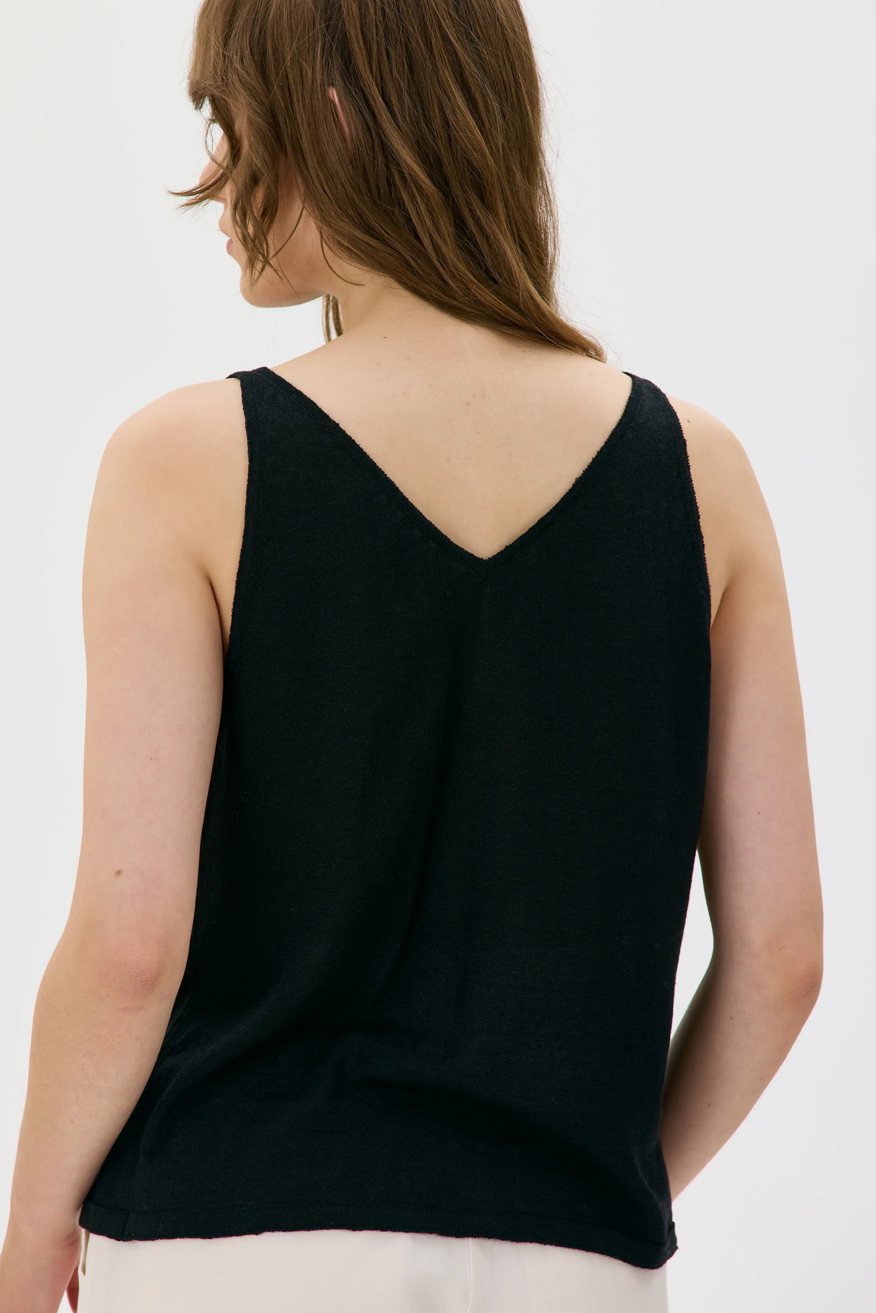 Delia Silk Linen Top - White
Delia topp i Silke och Lin - Vit