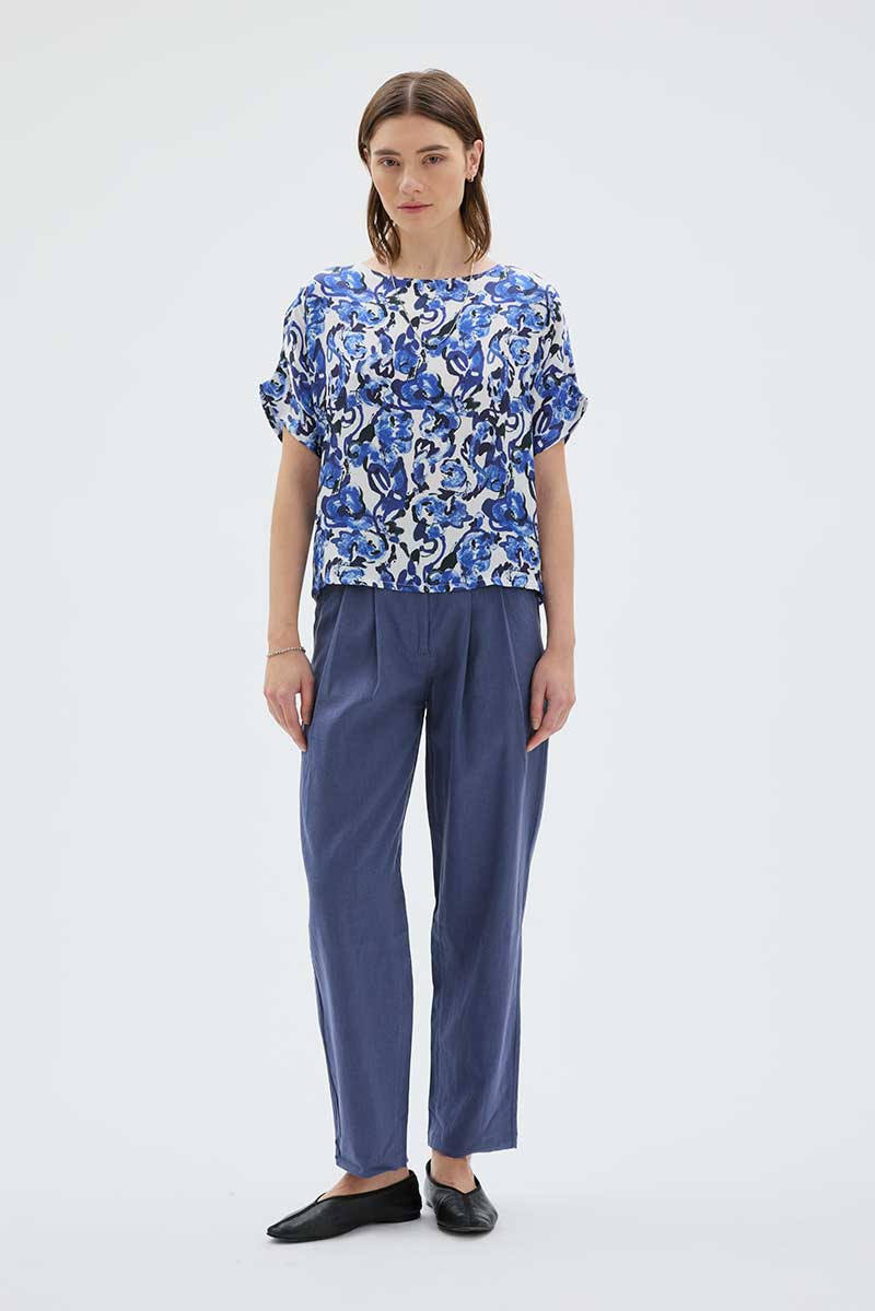 Elli Printed Dolman Sleeve Satin Top - Garden Blue