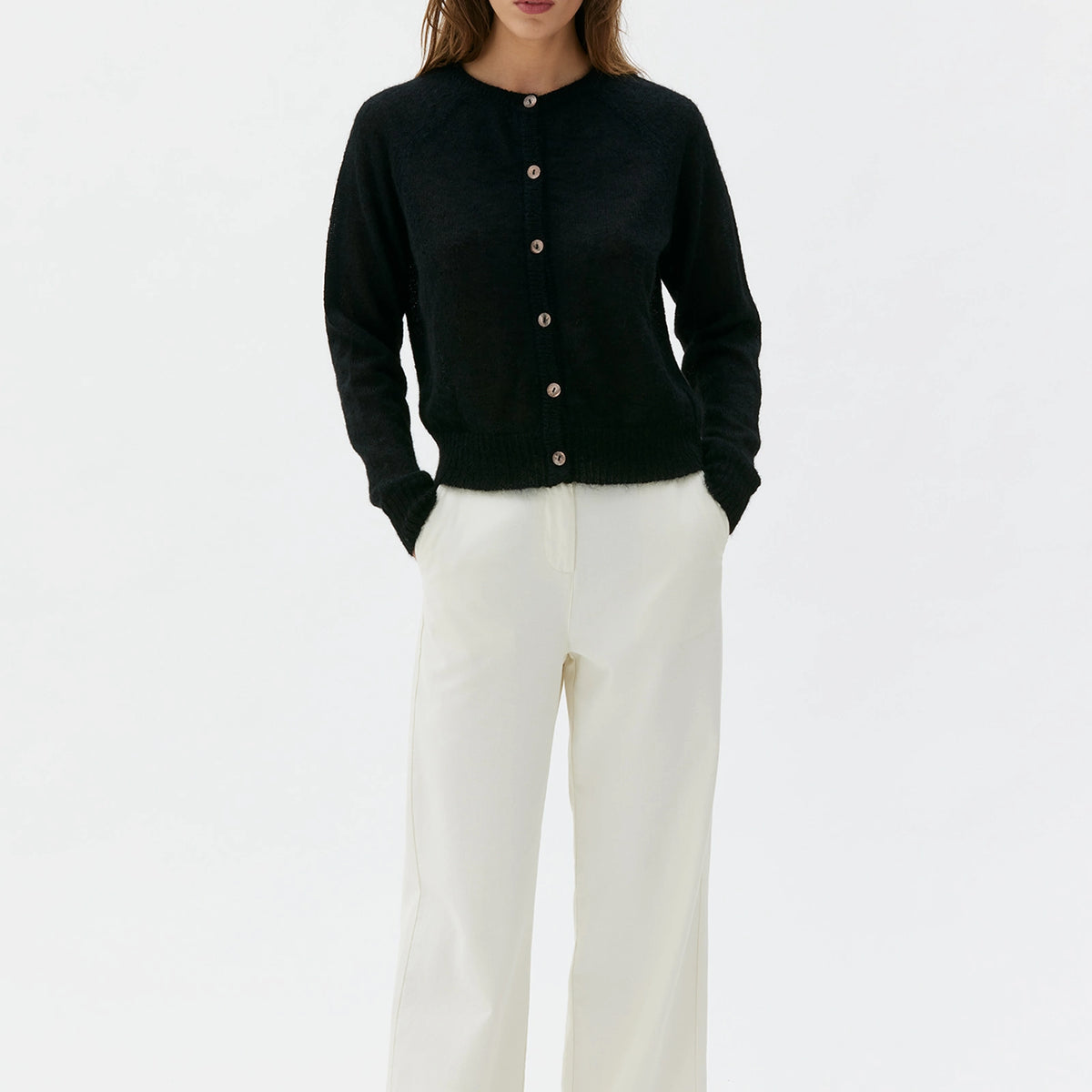 MASKA_SS25_Laia_Black_Diza_Oat