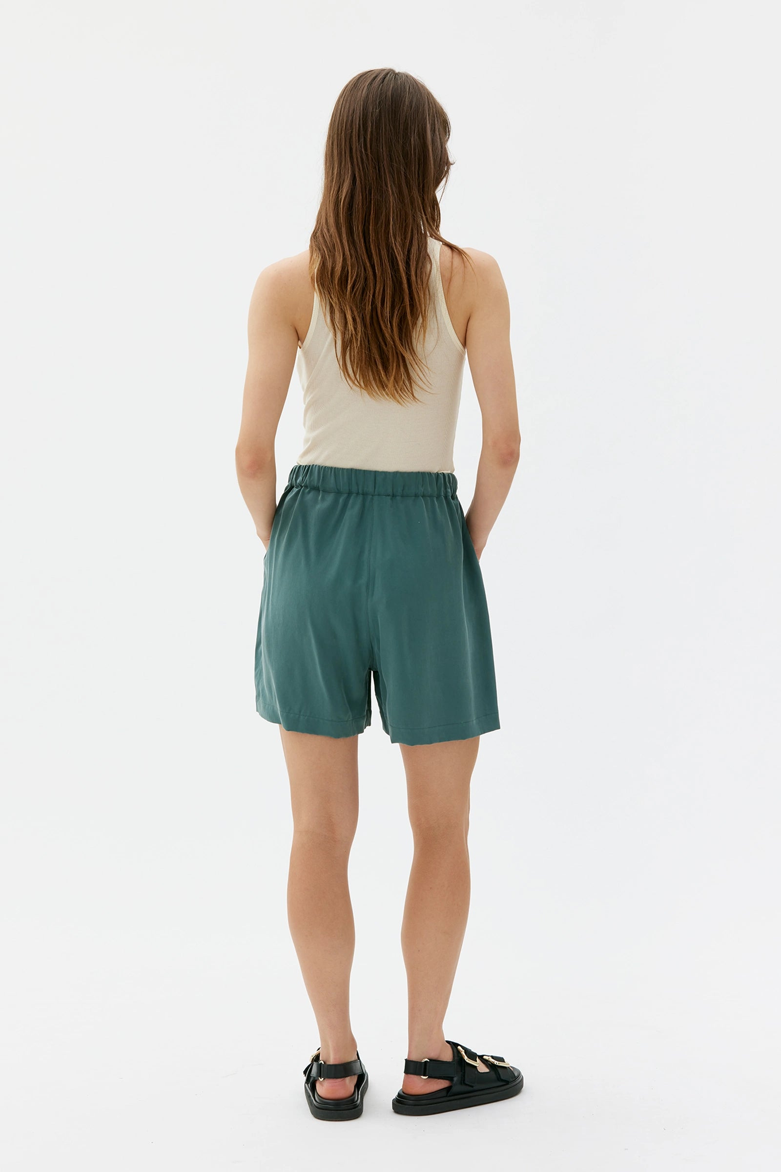 Sira Pleated Tencel Shorts – Lagoon Green