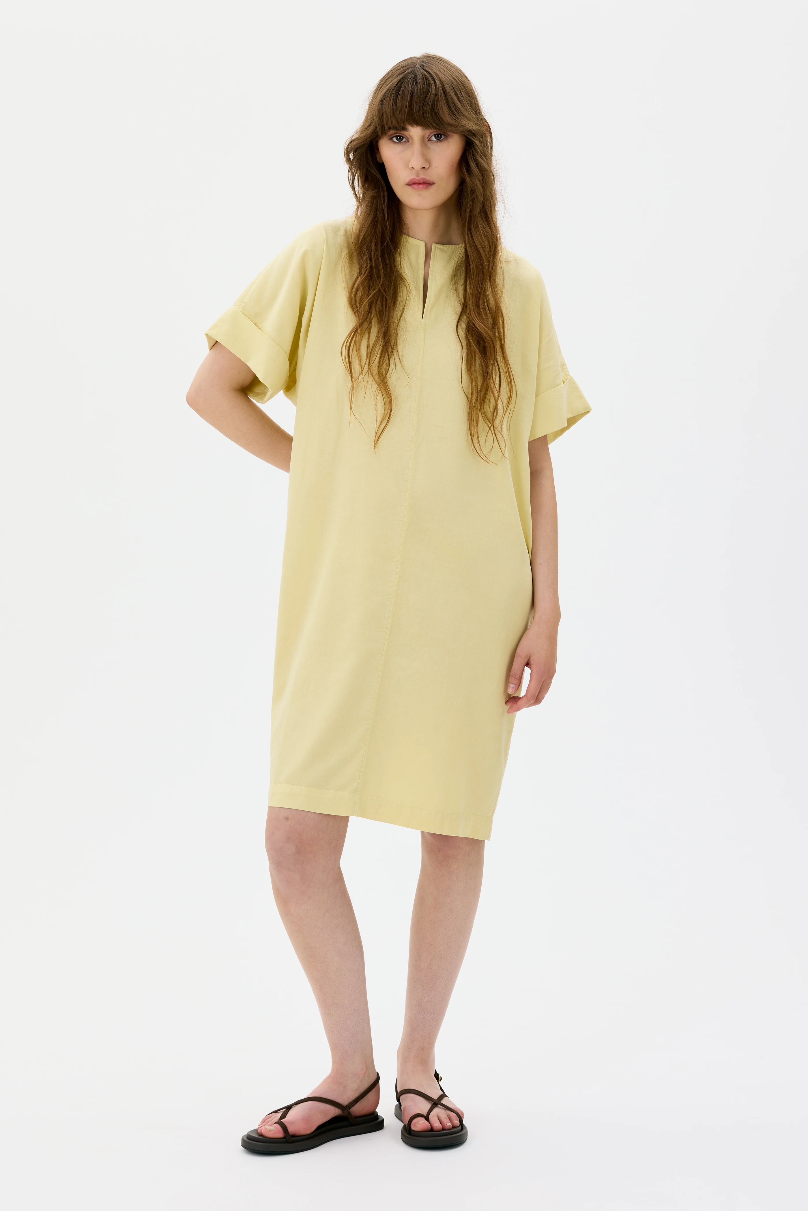 Inse Tencel Organic Cotton Linen Dress - Sulphur Yellow
Inse klänning i Tencel, ekologisk bomull och Linne - ljusgul
