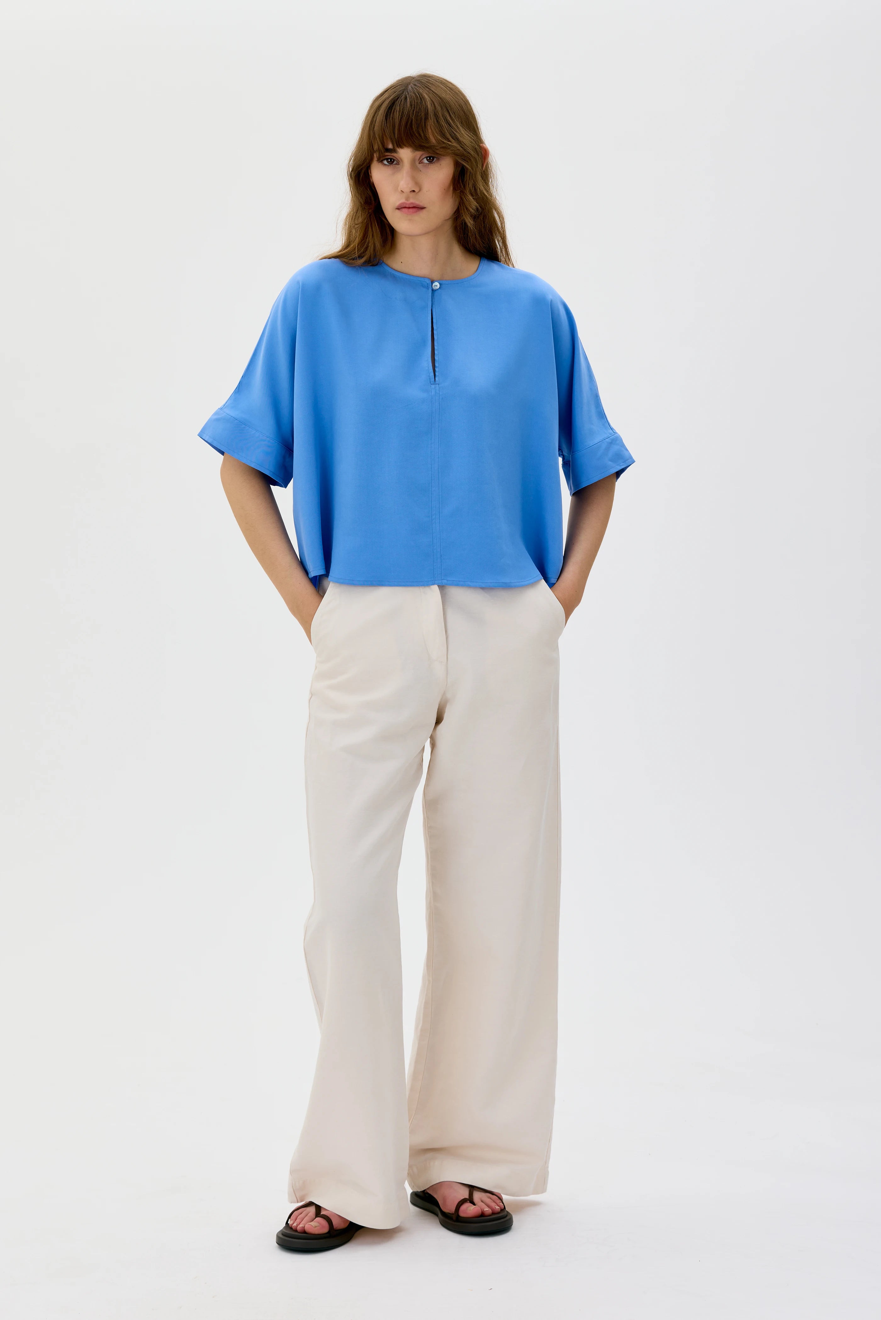 Liko Tencel Top - Flax Blue
Liko Tencel blus - Blå