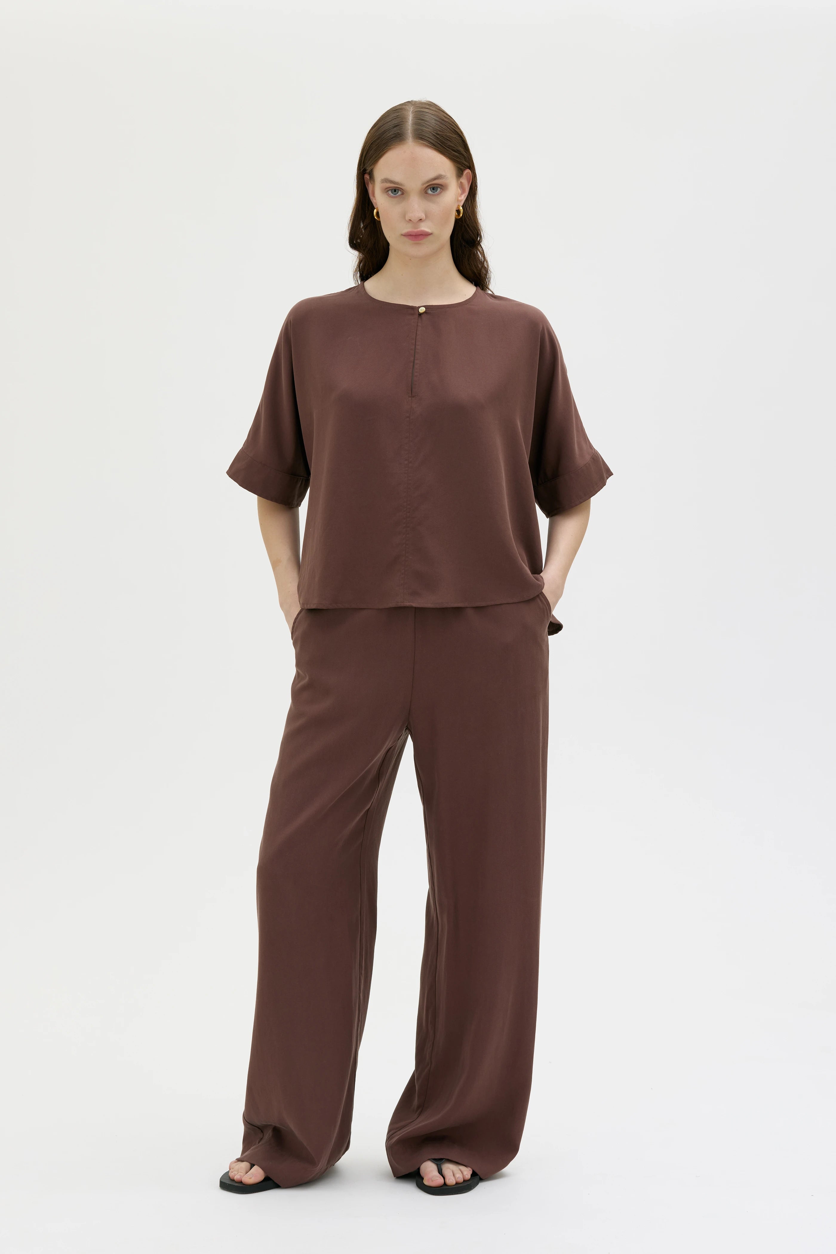 Liko Tencel Top - Hickory Brown
Liko Tencel blus - Brun
