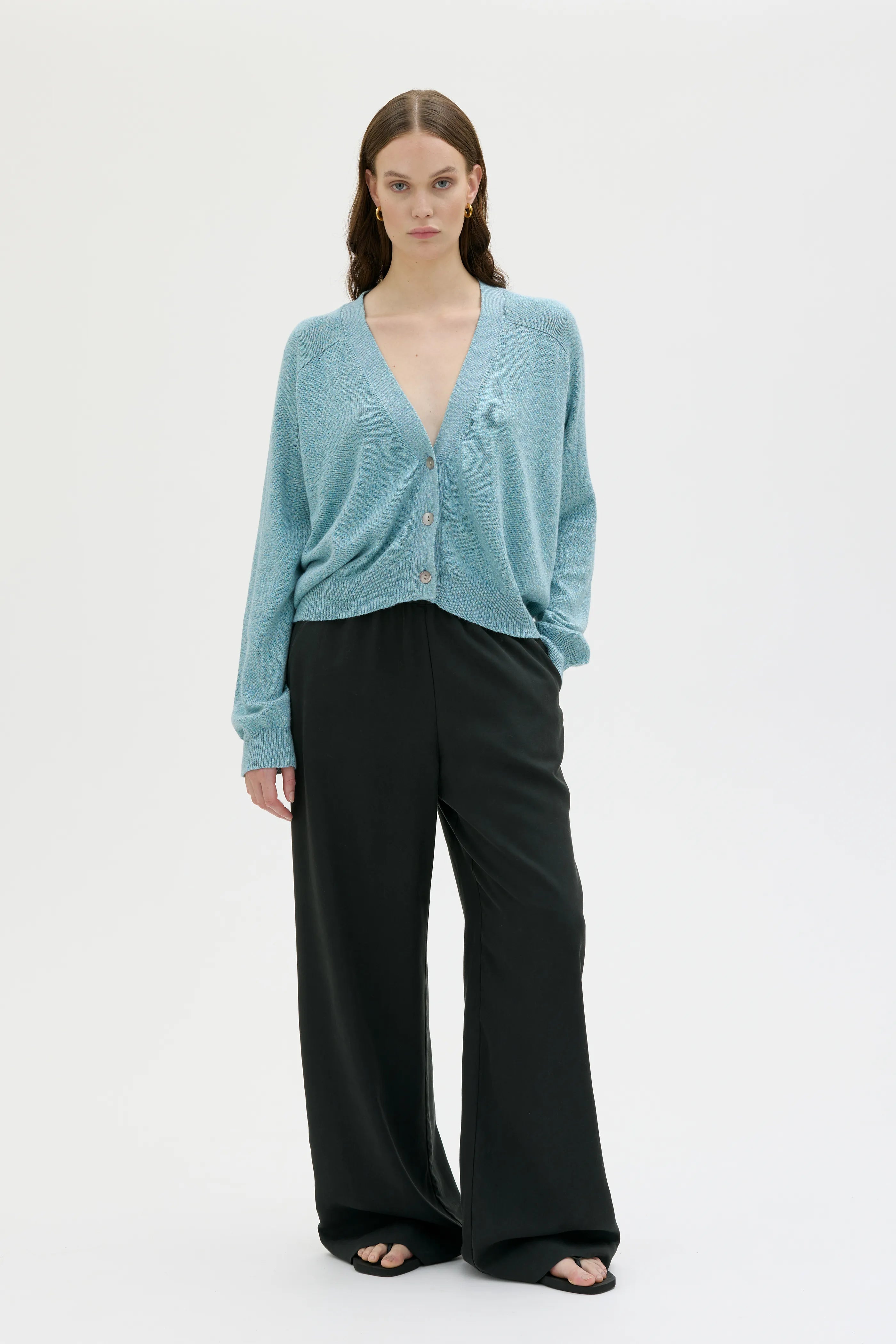 Lita Organic Cotton Linen Cardigan - Spear Mint Green Mouliné
Lita kofta i ekologisk bomull och linne - Spear Mint Green Mouliné