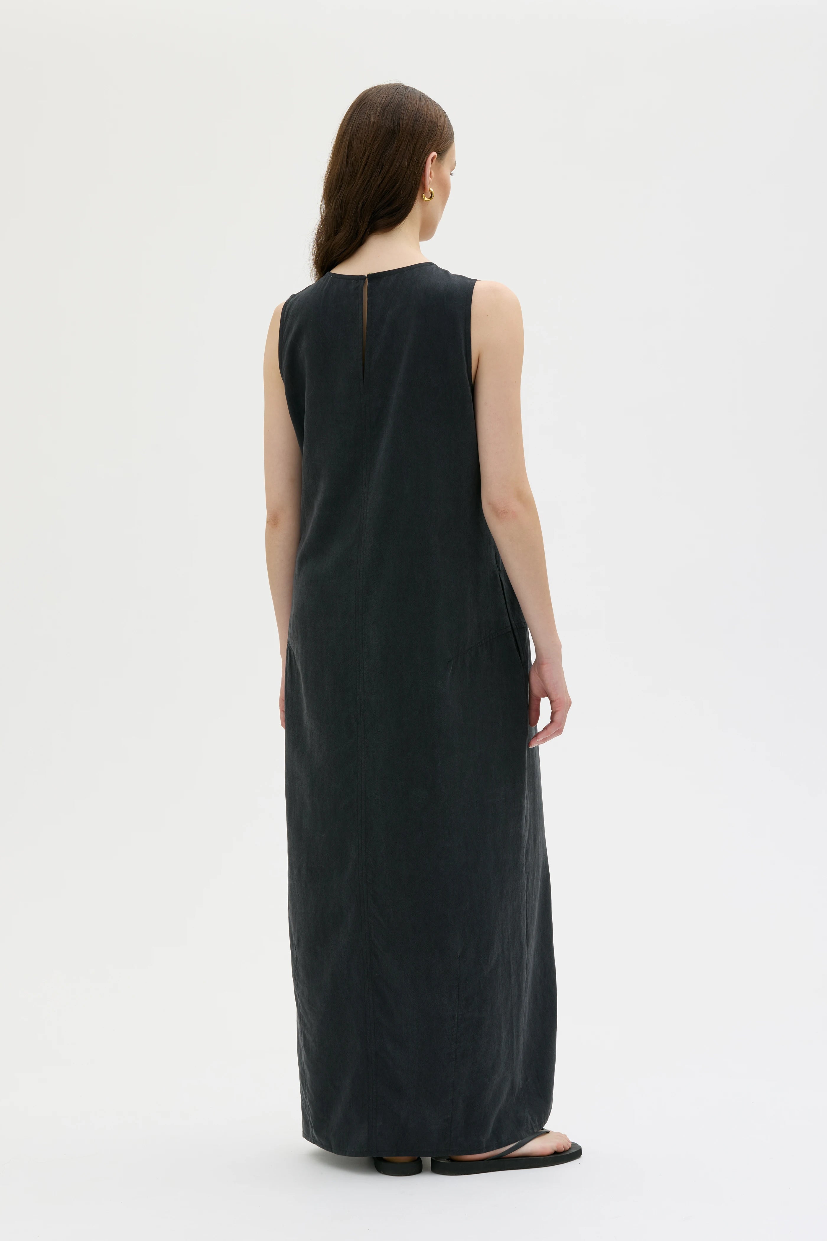 Volta Light Tencel Dress - Black
Volta lätt Tencel klänning i Svart