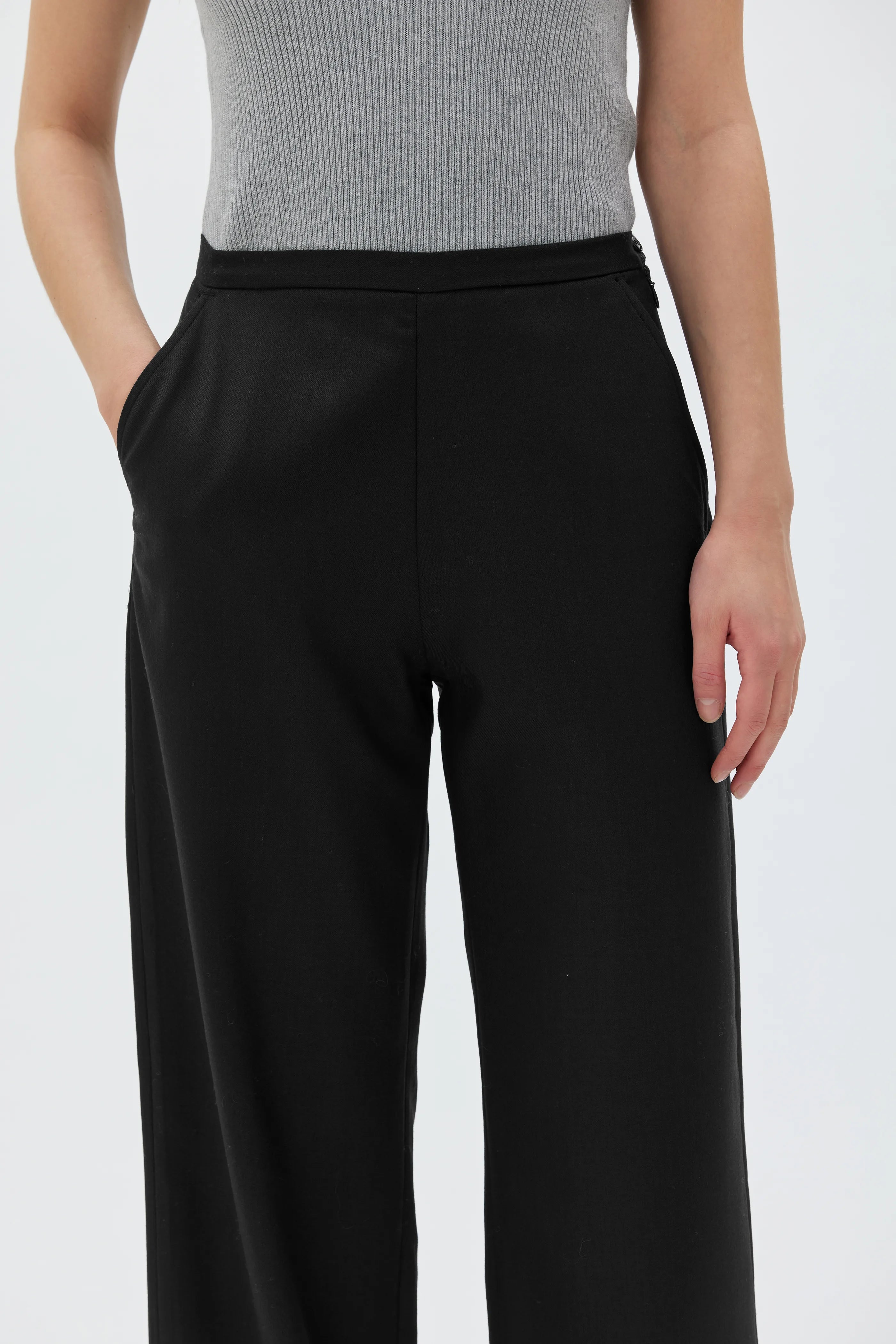 Esha Straight Wool Trousers - Black