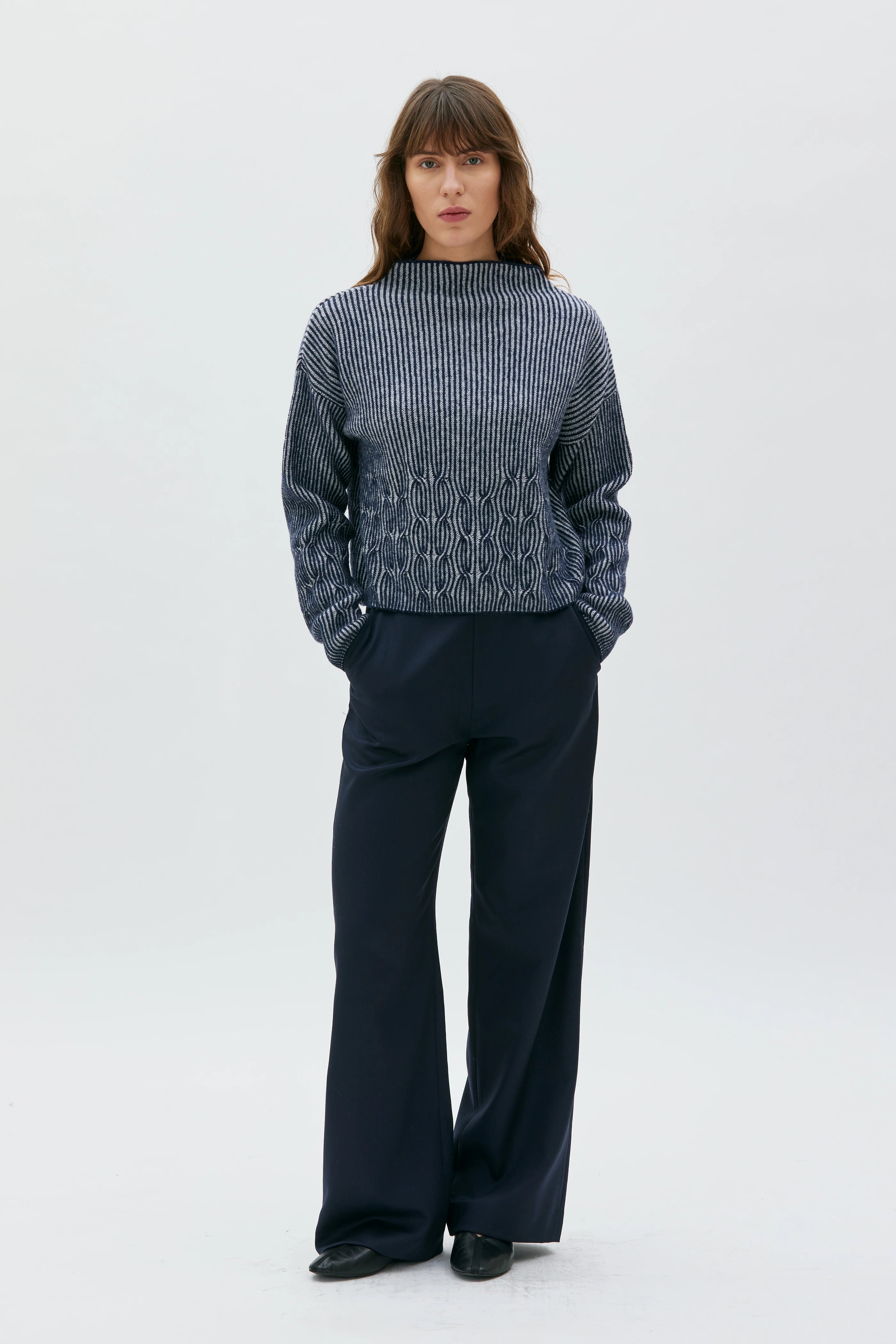 Telma Tvåfärgad Lammullströja - Deep Night Blue Bicolour