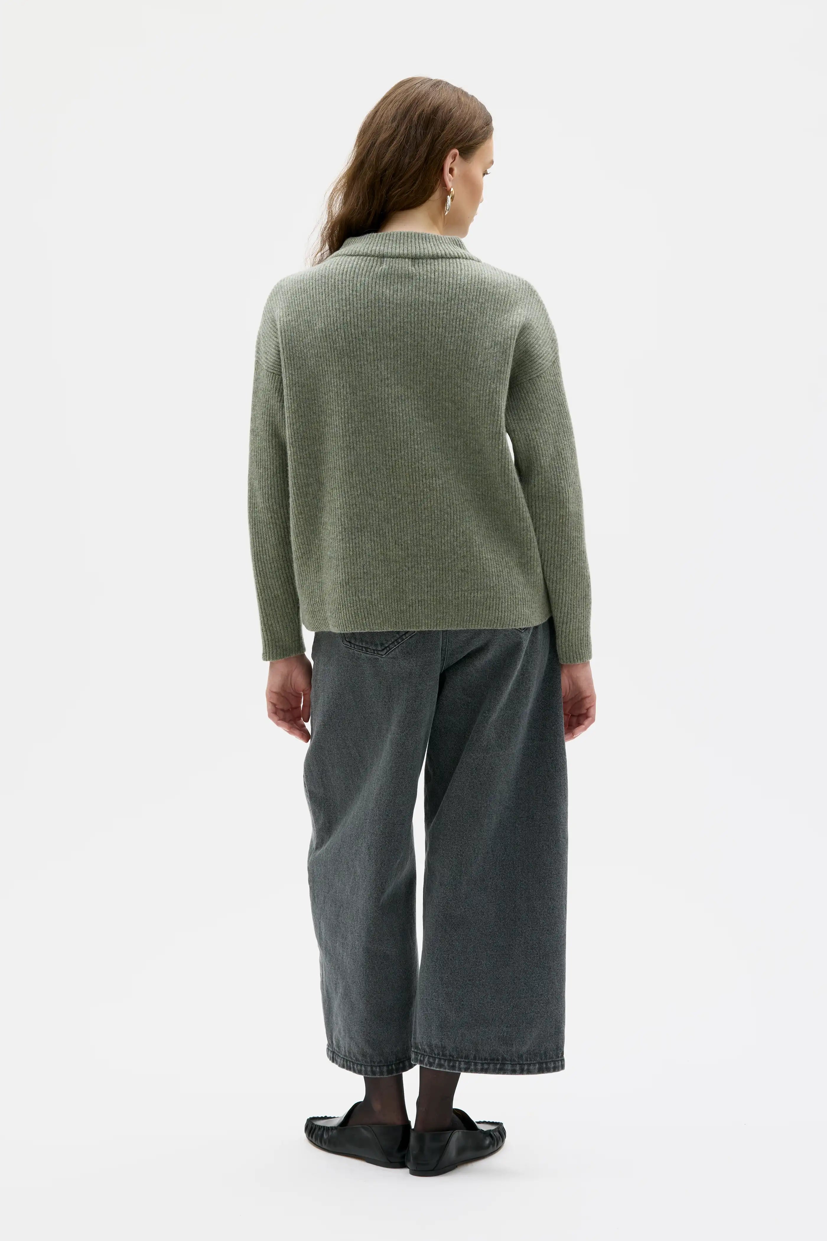Helga Ribbstickad Ulltröja Med Fickor - Laurel Green Melange