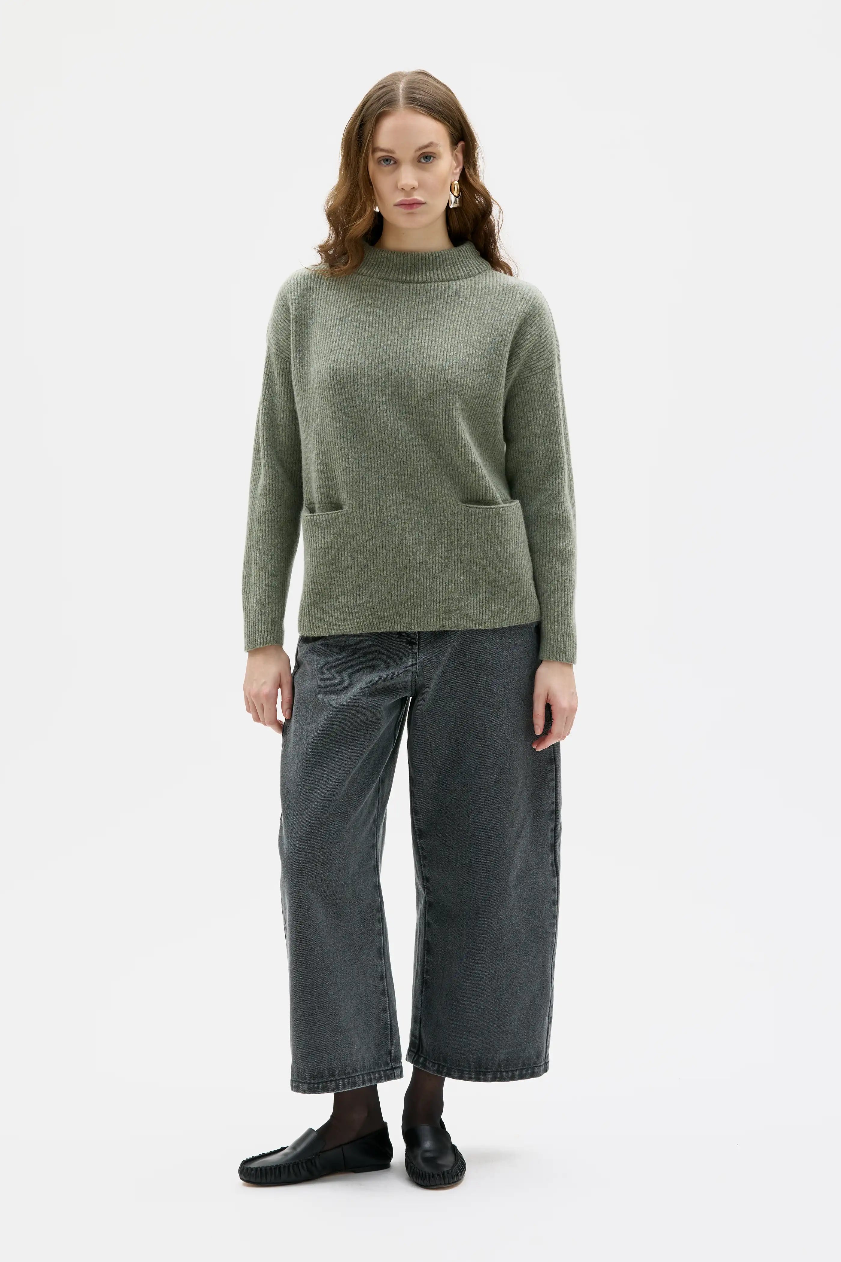 Helga Ribbstickad Ulltröja Med Fickor - Laurel Green Melange