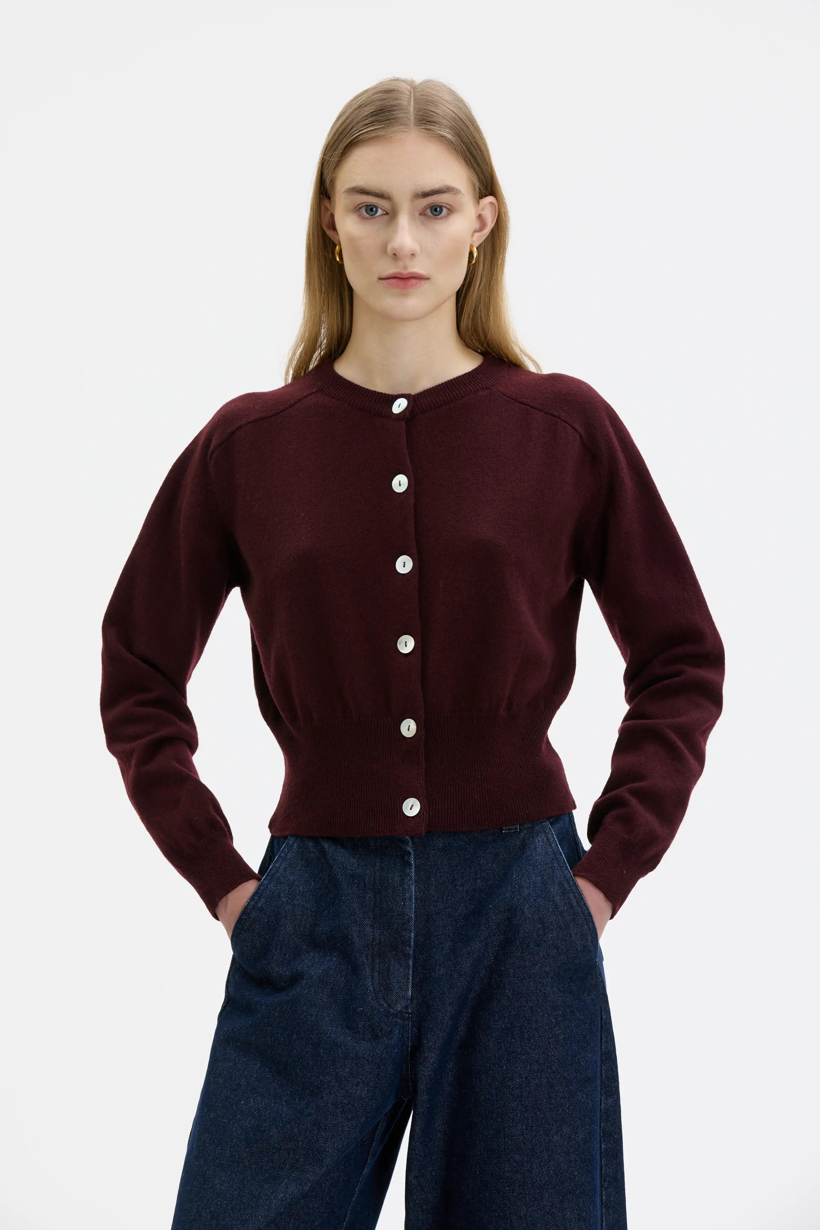 Malo Fine Knitted Crewneck Wool Cashmere Cardigan - Port Wine