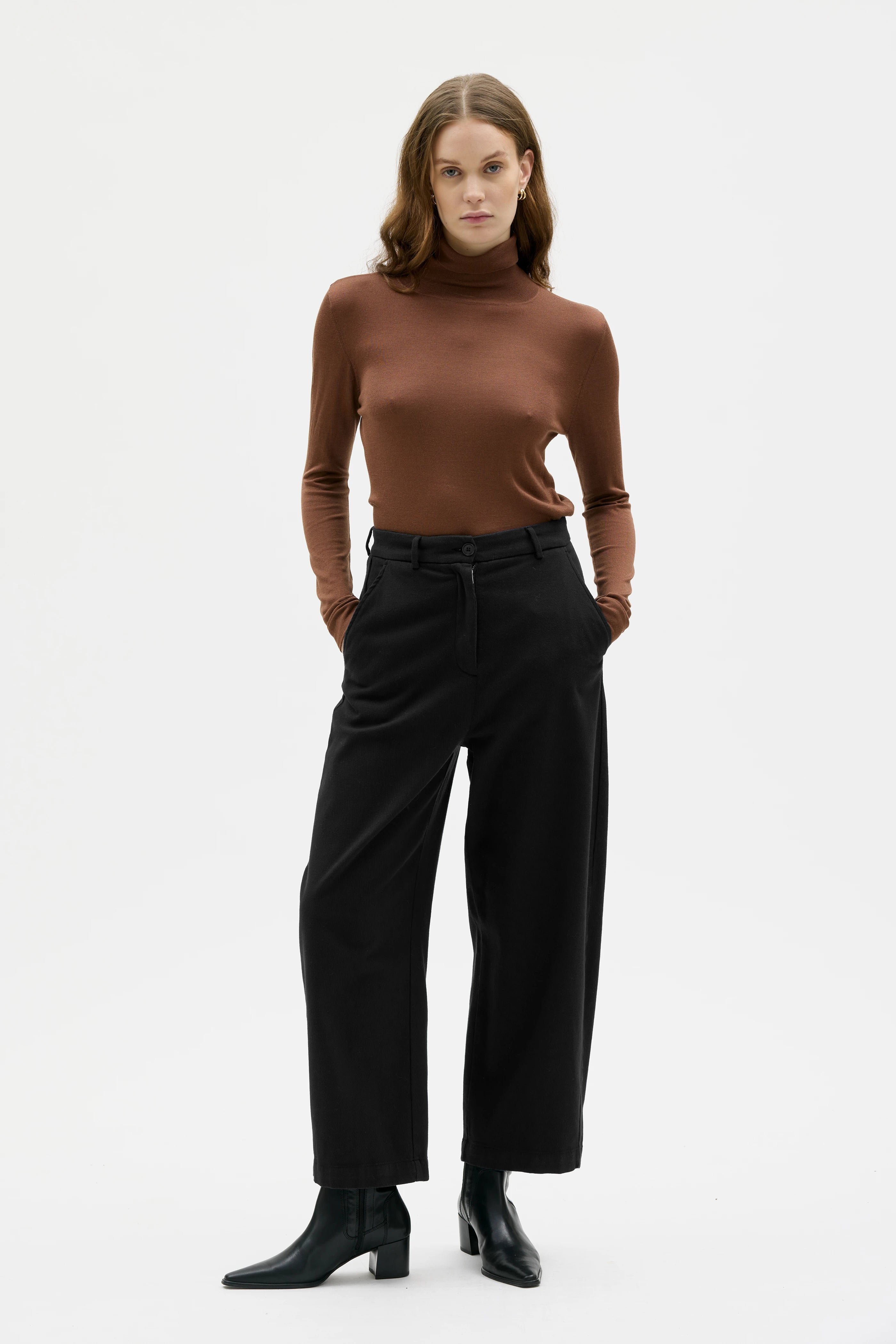 Nona Curved Trousers In Organic Cotton Cashmere - Black