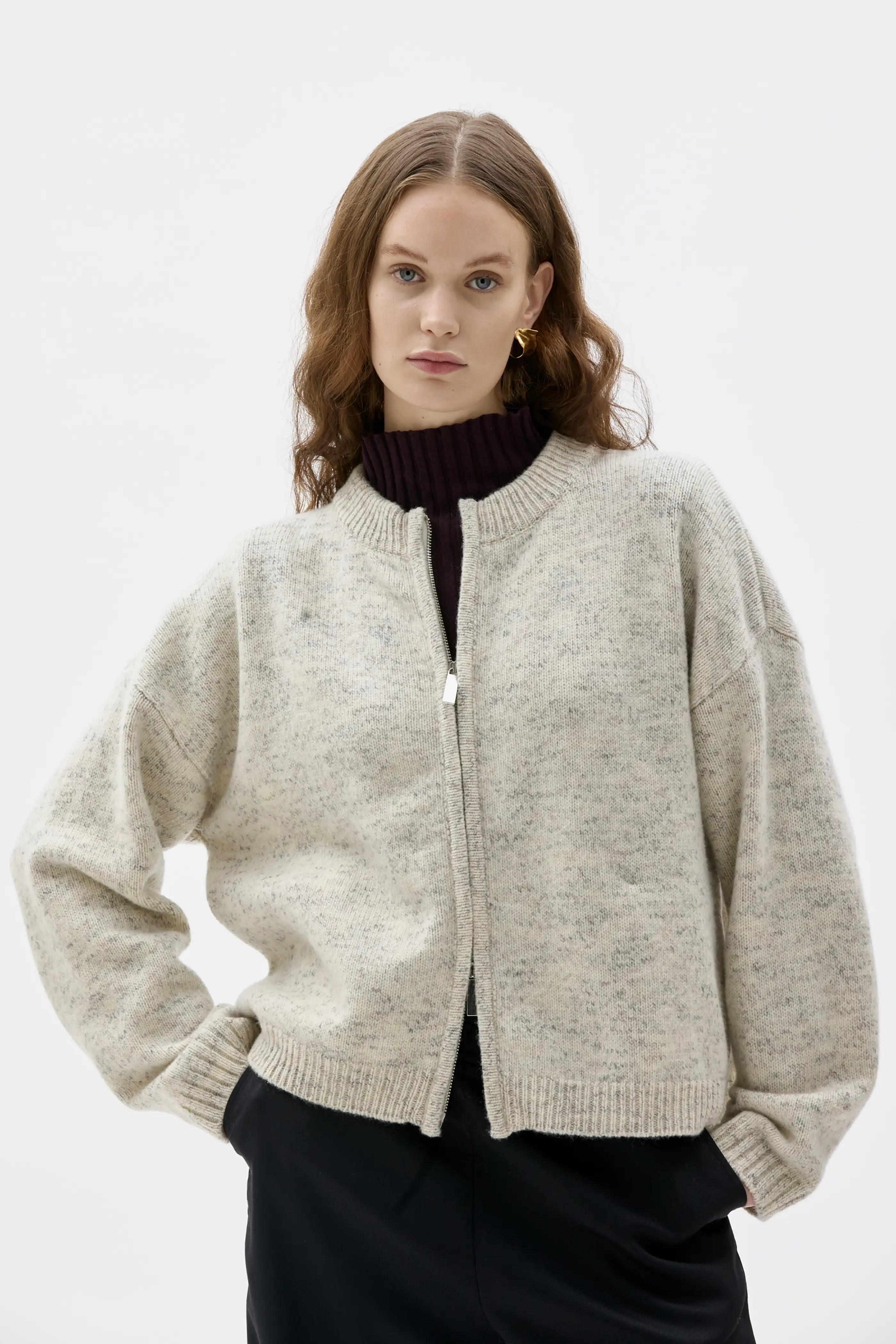 Soni Grovstickad Ullkofta med Dragkedja - White Grey Print
