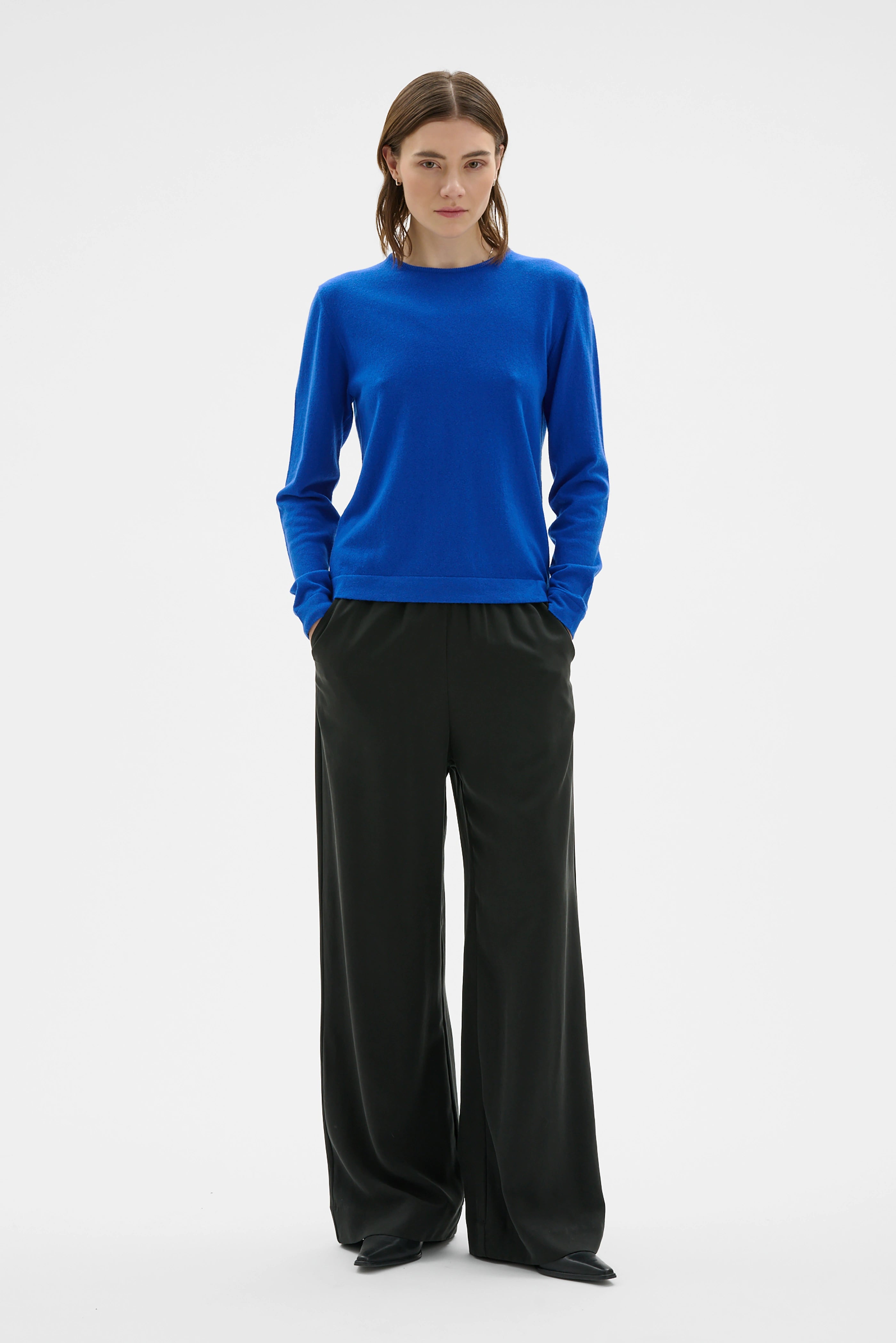 Silo Fine Cashmere Round Neck Sweater - Klein Blue